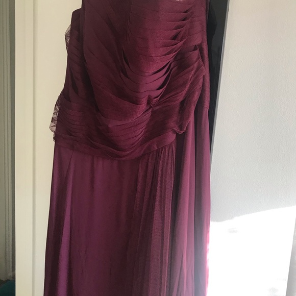 Vera Wang White David’s Bridal Bridesmaid Dress - Picture 7 of 8